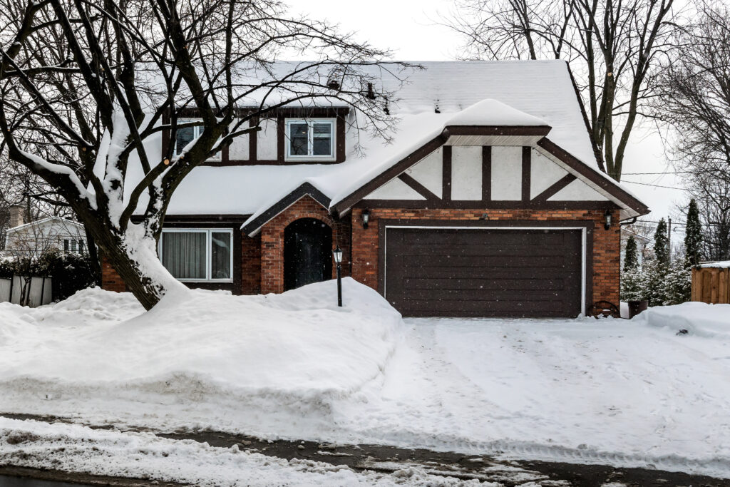 snow covered home in Columbus, OH